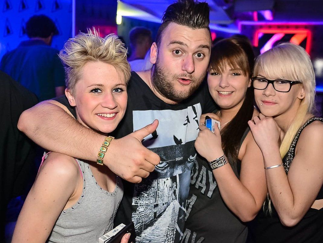 Abfeiern mit Willi und Co. ließen sich viele Fans nicht entgehen Abfeiern mit Willi und Co. ließen sich viele Fans nicht entgehen