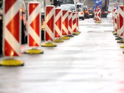 In der Westeinfahrt kommt es zu Bauarbeiten.