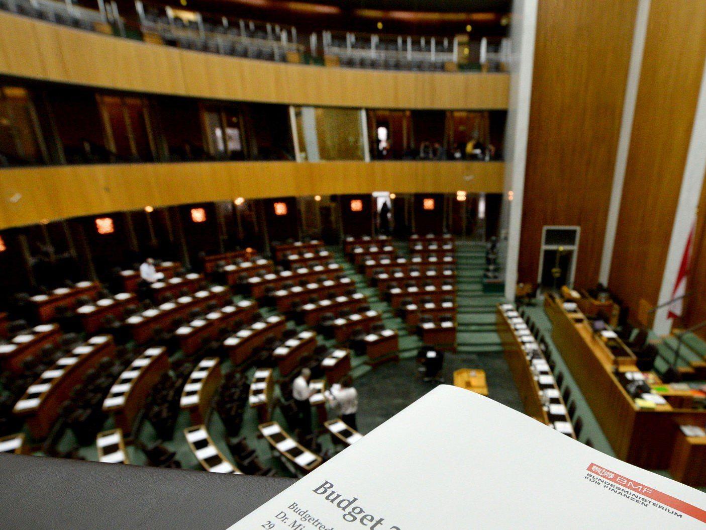Nationalrat: Budgetbegleitgesetz als Aufgalopp für Budgetdebatte