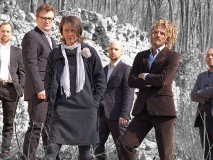 Die Wiener Band DENK hat mittlerweile Kultstatus in Wien erreicht. Die Wiener Band DENK hat mittlerweile Kultstatus in Wien erreicht.