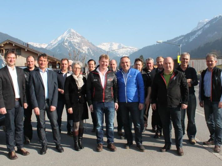 Die Mitglieder der 3-Täler-Touristik GesmbH dürfen sich über einen großen Schritt zum „Ländle-Ticket“ freuen. Die Mitglieder der 3-Täler-Touristik GesmbH dürfen sich über einen großen Schritt zum „Ländle-Ticket“ freuen.