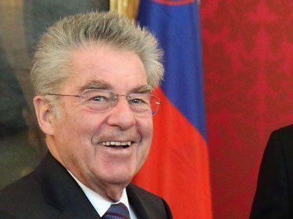 Der Bundespräsident freut sich über die österreichischen Sieg. Der Bundespräsident freut sich über die österreichischen Sieg.