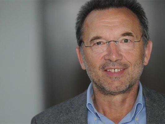 Der Historiker Meinrad Pichler erhält den Wissenschaftspreis 2014 des Landes Vorarlberg.