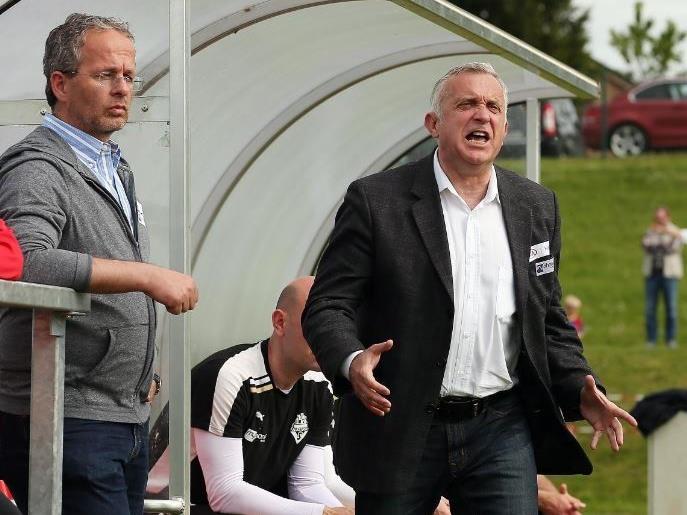 Miro Polak (re.) und Austria Salzburg-Sportdirektor Gerhard Stöger konnten sich nicht auf eine Vertragsverlängerung einigen.