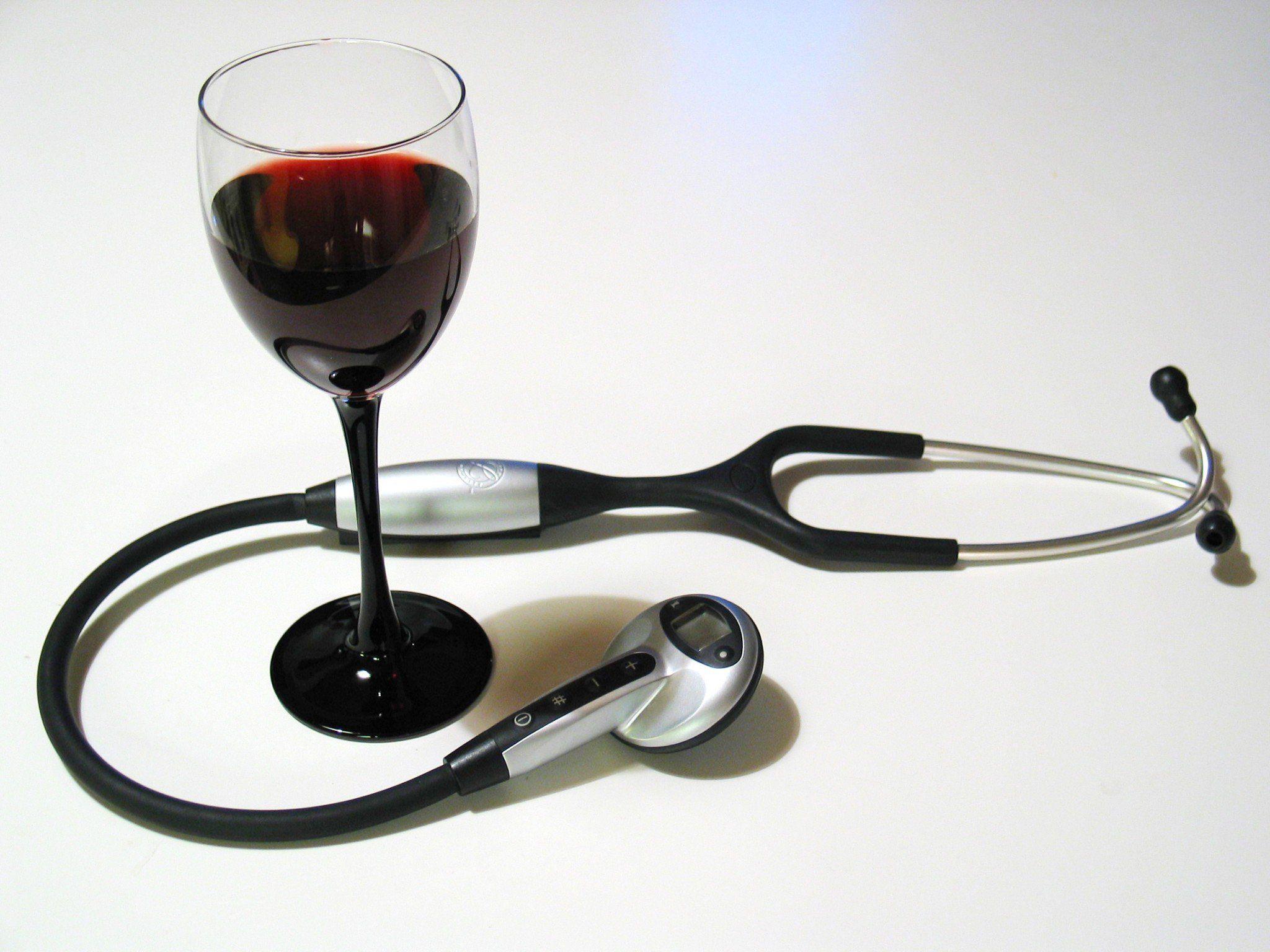 Forscher zweifeln an als gesundheitsfördernd geltendem Rotwein-Inhaltsstoff Resveratrol