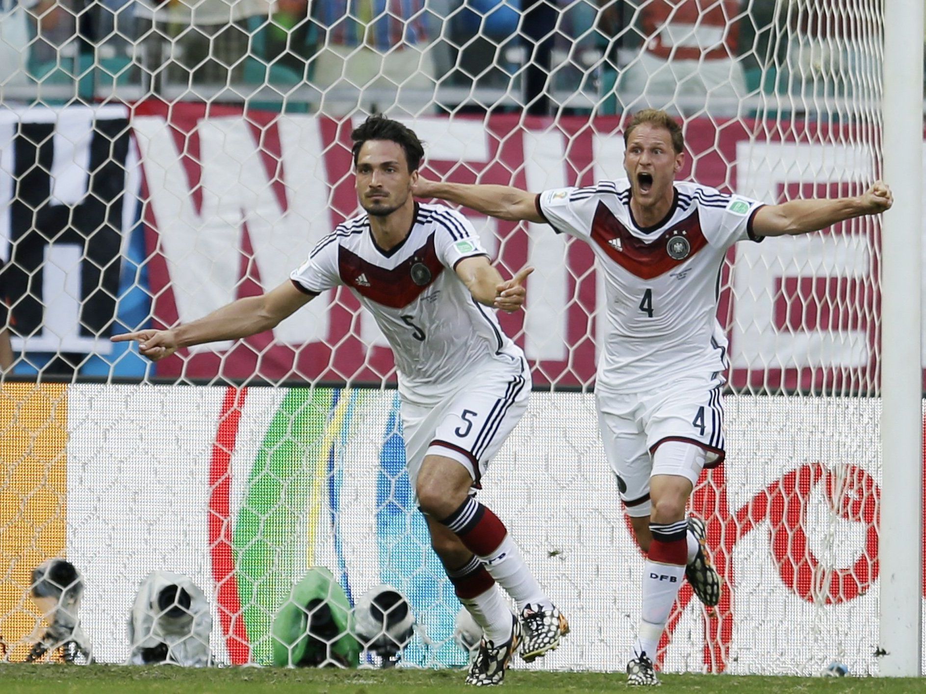 Mats Hummels erzielte per Kopf das 2:0 für Deutschland. Mats Hummels erzielte per Kopf das 2:0 für Deutschland.