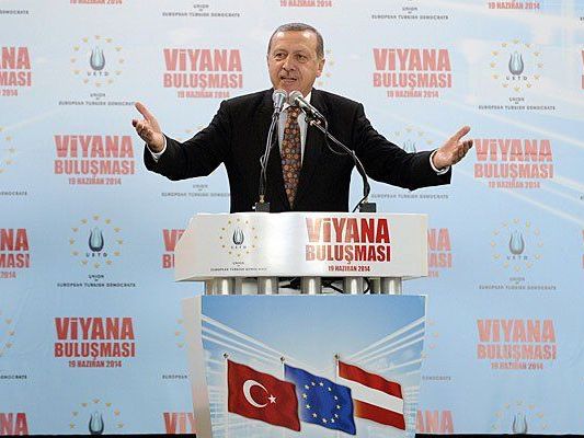 Erdogan bei seiner Rede in Wien Erdogan bei seiner Rede in Wien