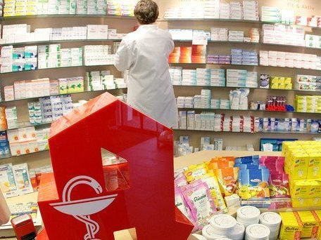 Wiens Apotheken beraten multilingual. Wiens Apotheken beraten multilingual.