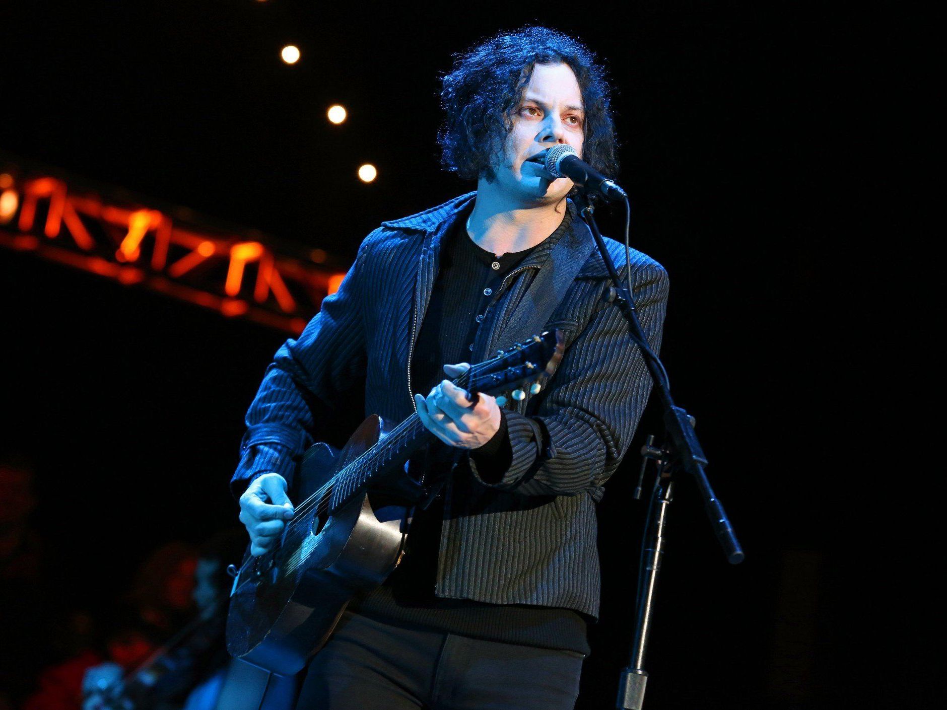 Jack White rockt die Stilpalette Jack White rockt die Stilpalette