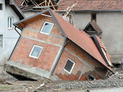 Das Hochwasser hat am Balkan schwere Schäden verursacht.