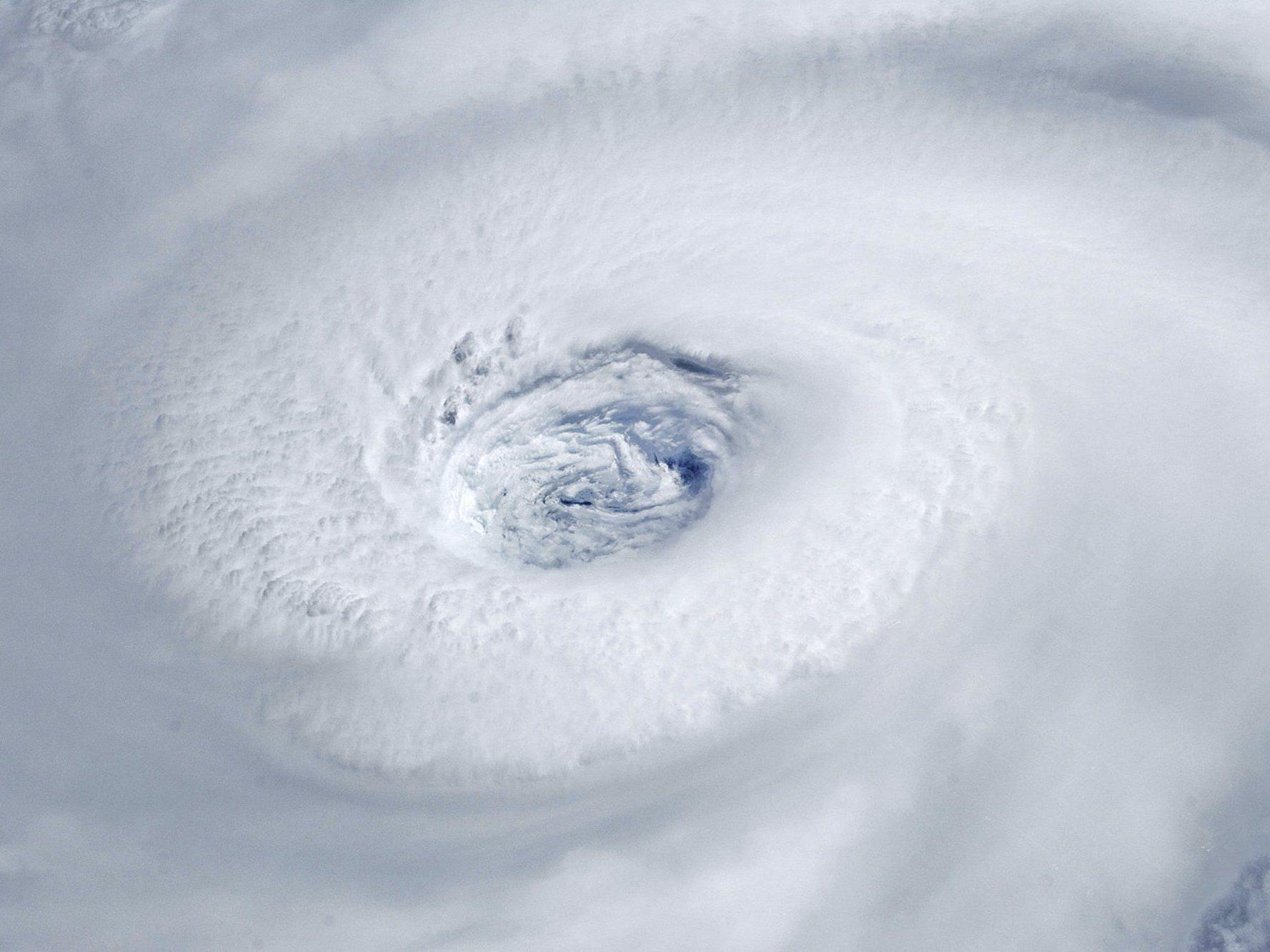 Hurrikane mit weiblichen Namen werden als weniger bedrohlich wahrgenommen - und können deshalb mehr Todesopfer fordern.