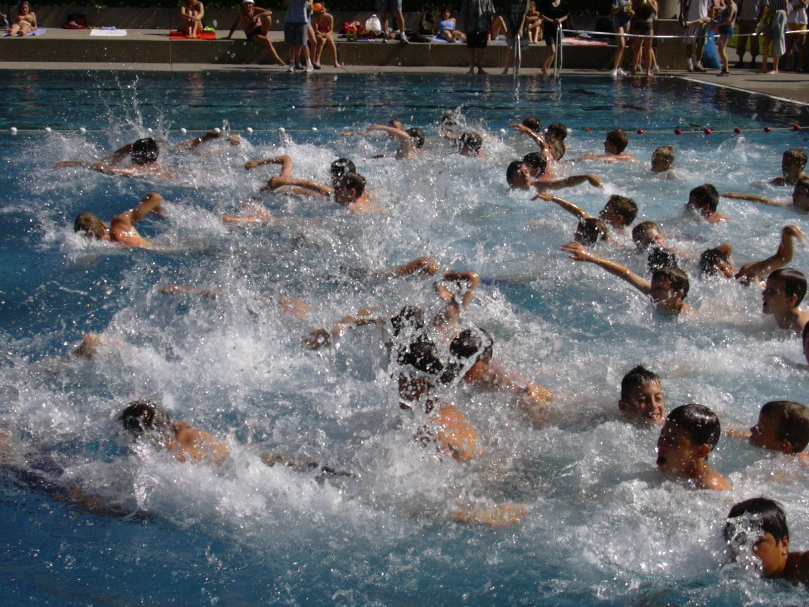 400 Schüler nehmen beim Schul-Aquathlon in Dornbirn teil. 400 Schüler nehmen beim Schul-Aquathlon in Dornbirn teil.