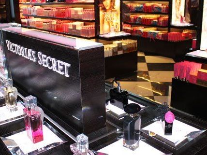 Am Wiener Flughafen gibt es ab sofort eine Filiale von "Victoria's Secret".