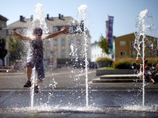 Hochsommerliches Schönwetter - Ab Dienstag Kaltfront über Österreich Hochsommerliches Schönwetter - Ab Dienstag Kaltfront über Österreich