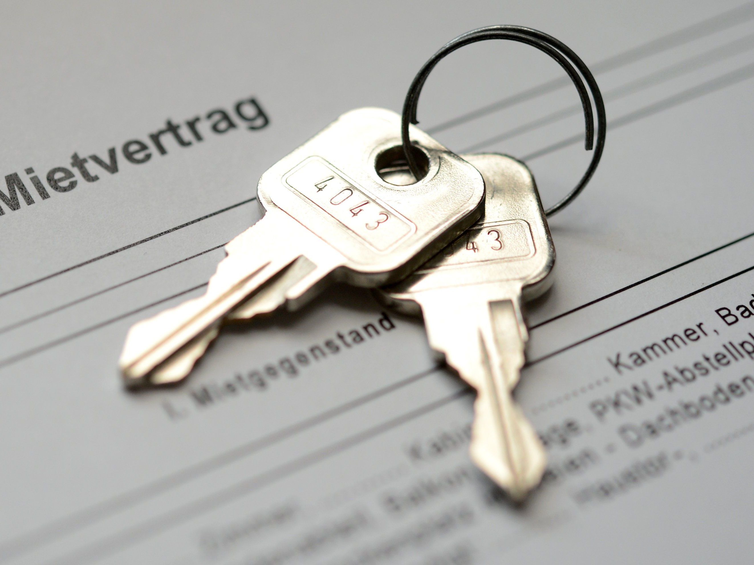 Immobilien-Spekulationen sollen nun unterbunden werden. Immobilien-Spekulationen sollen nun unterbunden werden.