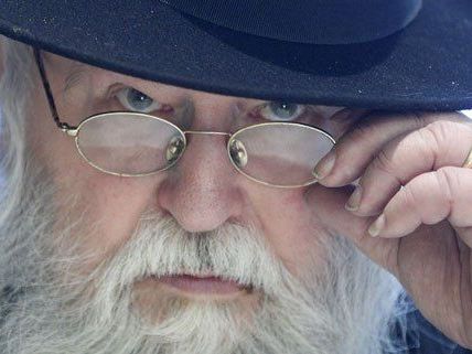 Die Klage gegen die Ehefrau von Hermann Nitsch wurde nun abgewiesen. Die Klage gegen die Ehefrau von Hermann Nitsch wurde nun abgewiesen.