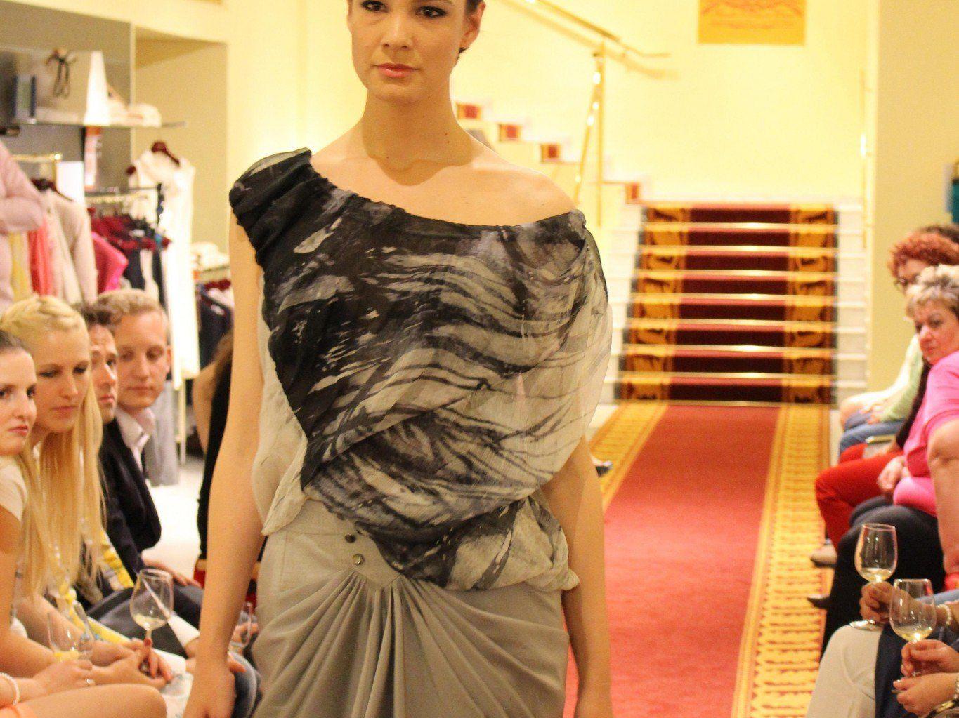 Topmodel Aleksandra Zdero lief bei der New York Fashion Week