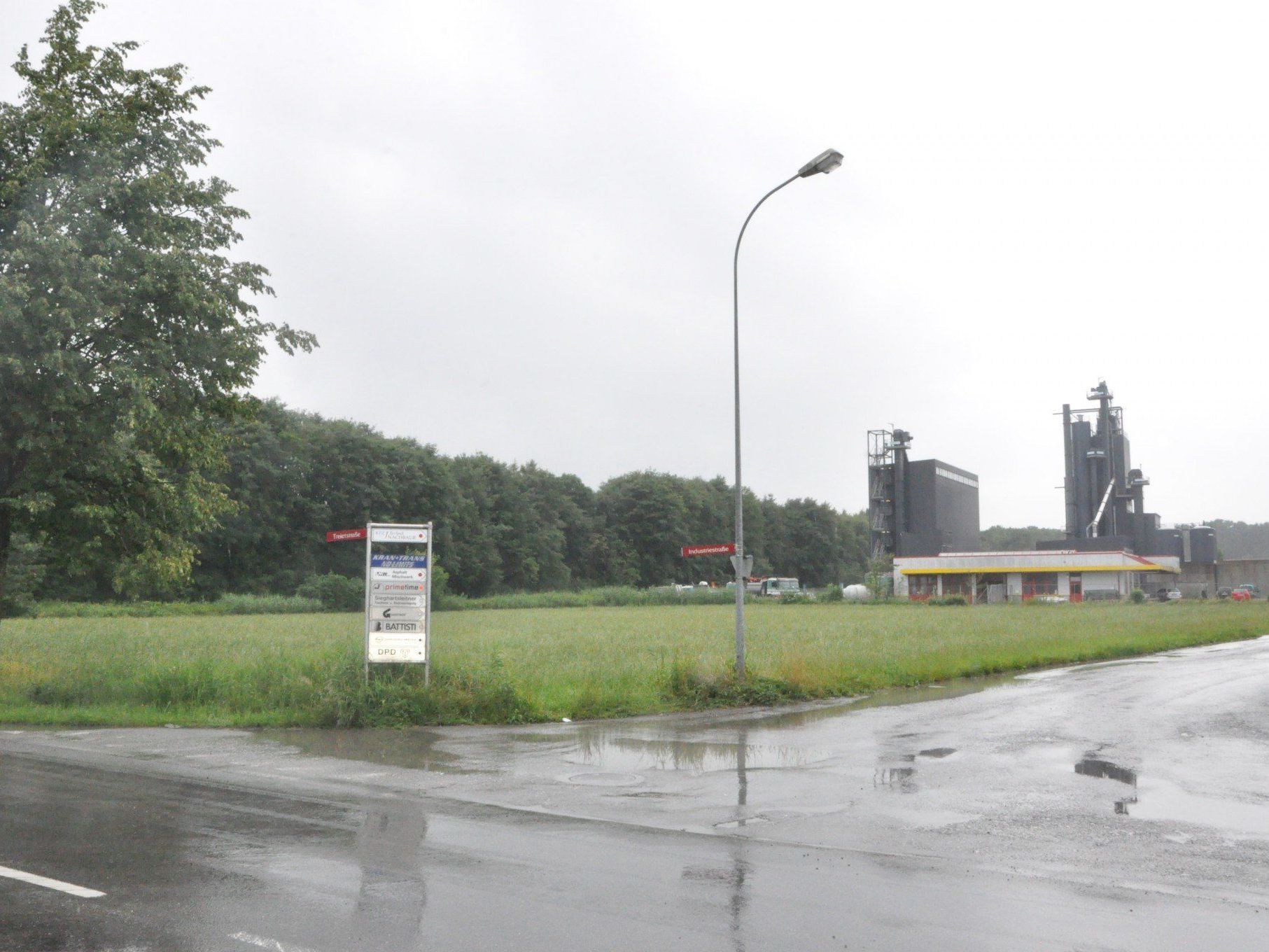 Im Sulner Industriegebiet wird das Abfallzentrum der Regio Vorderland errichtet. Im Sulner Industriegebiet wird das Abfallzentrum der Regio Vorderland errichtet.