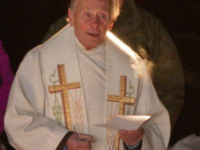 Pfarrer i.R. Alfons Lercher ist am Freitag, dem 25.07.2014, in seiner Heimatgemeinde Klaus verstorben. Pfarrer i.R. Alfons Lercher ist am Freitag, dem 25.07.2014, in seiner Heimatgemeinde Klaus verstorben.