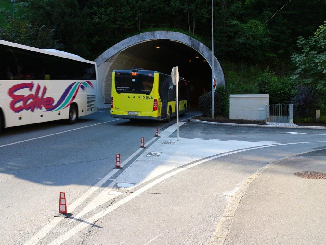 Die neue Einfahrt aus der Marokkanerstraße in die L190 durch den Schattenburgtunnel Richtung Walgau.