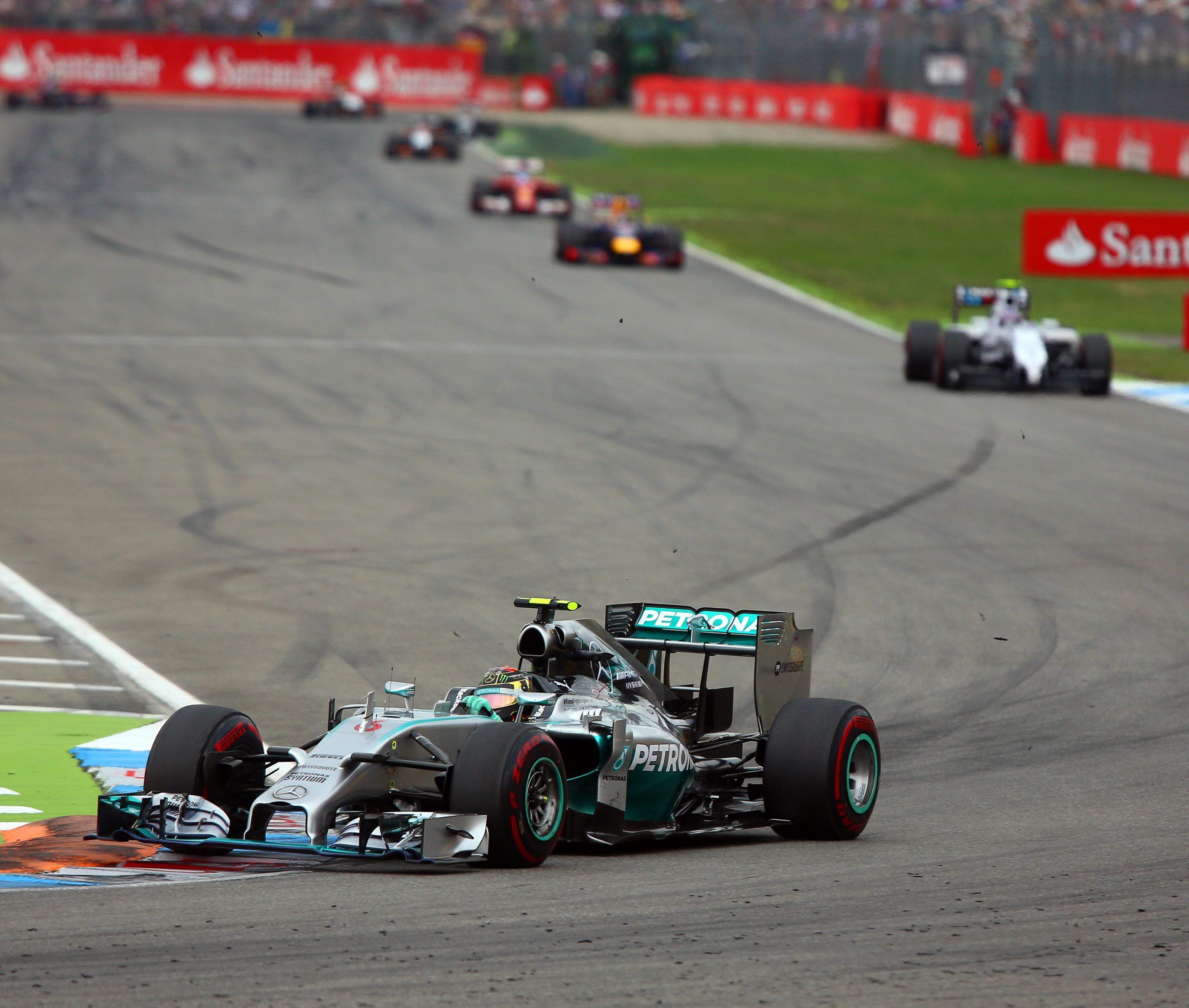 Rosberg siegt - Hamilton nach Startplatz 20 noch Dritter. Rosberg siegt - Hamilton nach Startplatz 20 noch Dritter.