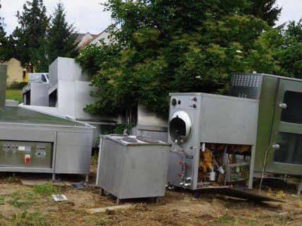 Bis zu 800kg Buntmetall sollen die Verdächtigen gestohlen haben. Bis zu 800kg Buntmetall sollen die Verdächtigen gestohlen haben.