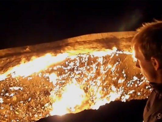 Turkemnistans Derweze-Krater: Flammen lodern seit 1971.