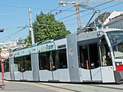 Auf der Linie 62 war die Energiespar-Bim unterwegs. Auf der Linie 62 war die Energiespar-Bim unterwegs.