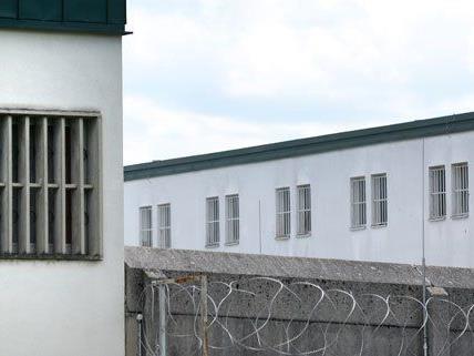 In der Justizanstalt Stein erhalten die Häftlinge Potenz-Medikation