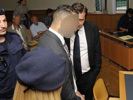 Am Donnerstag ist Renato S. in Wien zu einer Haftstrafe verurteilt worden. Am Donnerstag ist Renato S. in Wien zu einer Haftstrafe verurteilt worden.