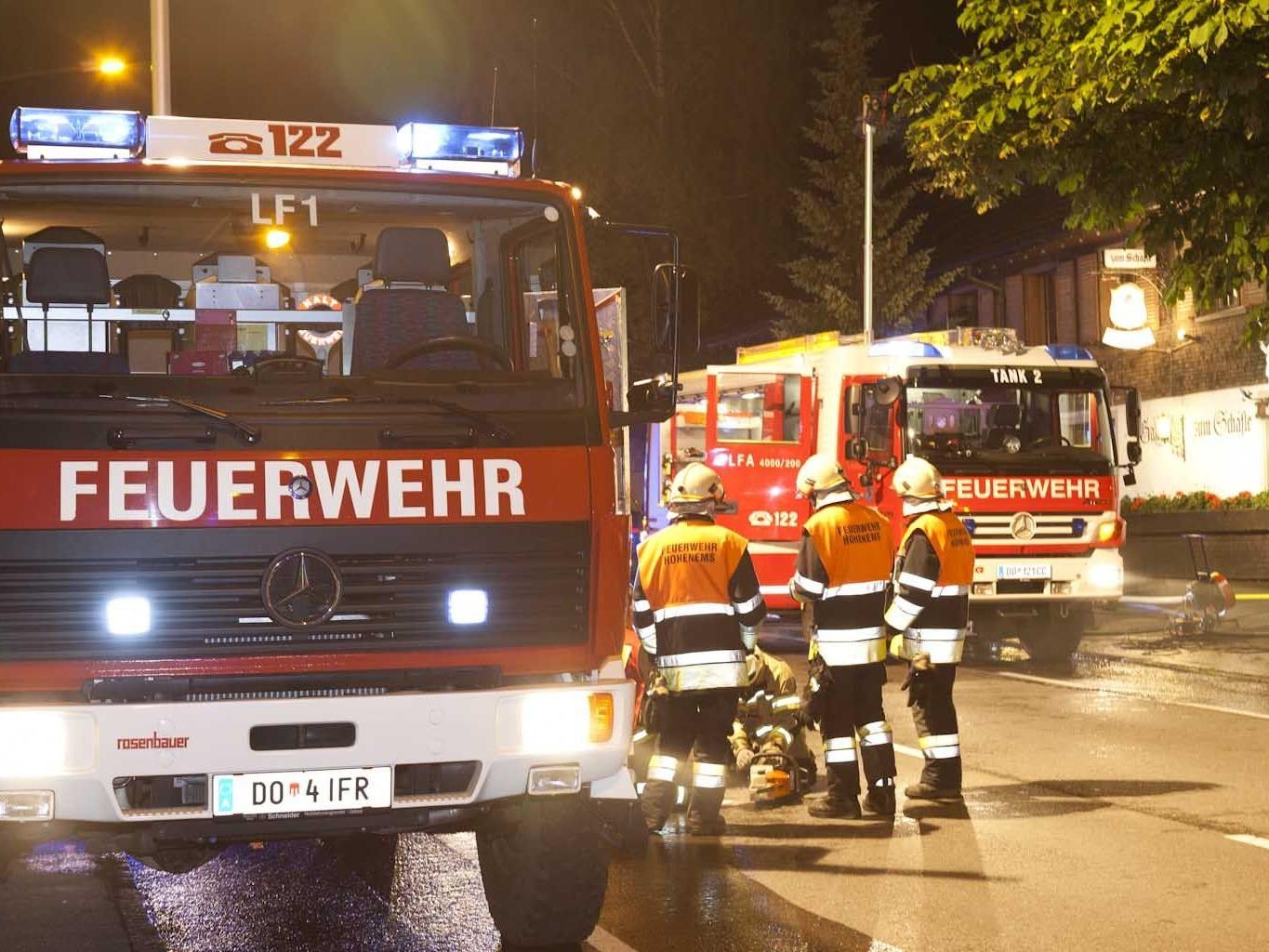 In der Nacht auf Donnerstag hielt ein Brand im Gasthof Schäfle die Einsatzkräfte der FW Hohenems auf Trab.