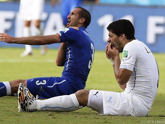 Suarez mit Beißattacke gegen Chiellini