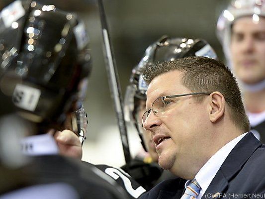Capitals-Coach Tom Pokel kann zufrieden sein Capitals-Coach Tom Pokel kann zufrieden sein