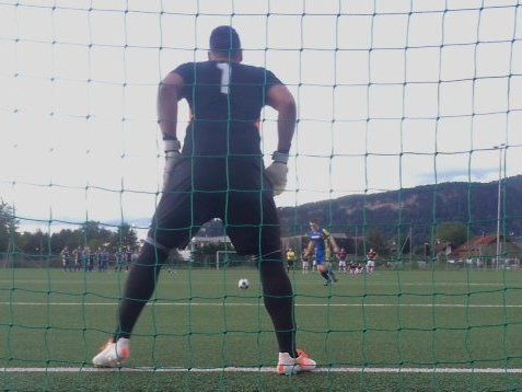 Dominic Hehle war wieder der Held im Cupspiel in Wolfurt, Hehle hielt zwei Strafstöße. Dominic Hehle war wieder der Held im Cupspiel in Wolfurt, Hehle hielt zwei Strafstöße.