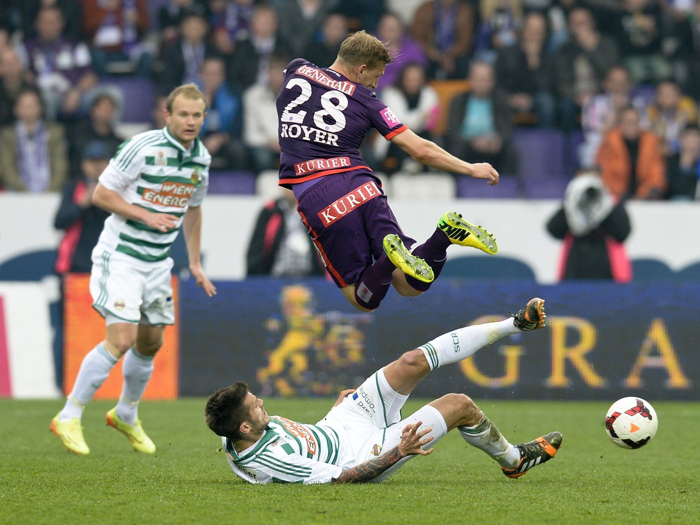 LIVE-Ticker zum Wiener Derby zwischen Austria Wien und Rapid Wien ab 16.30 Uhr. LIVE-Ticker zum Wiener Derby zwischen Austria Wien und Rapid Wien ab 16.30 Uhr.