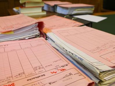 "profil": Datenleck in Wiener Justiz größer als angenommen "profil": Datenleck in Wiener Justiz größer als angenommen