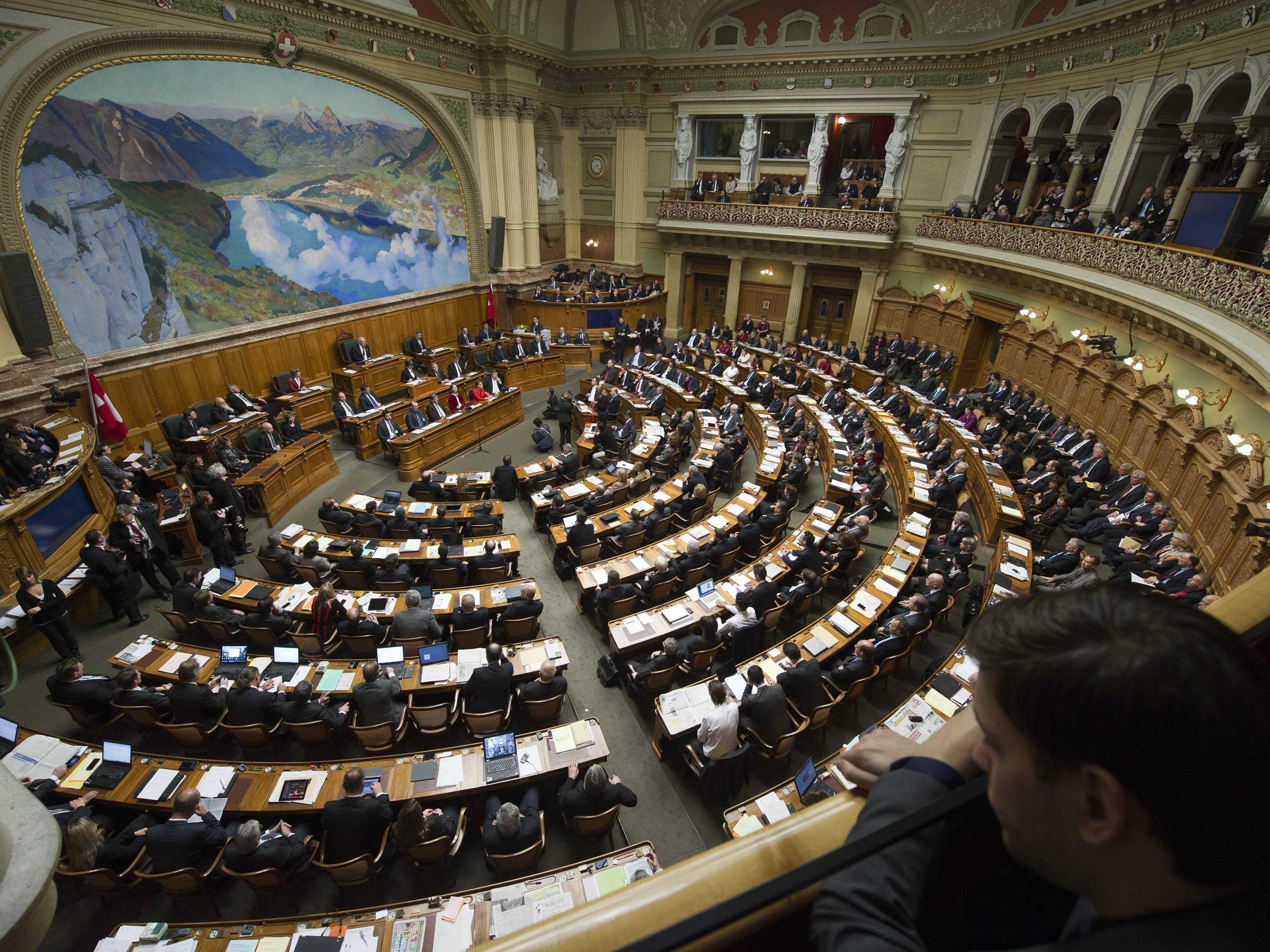 Das Bundeshaus in Bern ist Sitz des Schweizer Parlaments.
