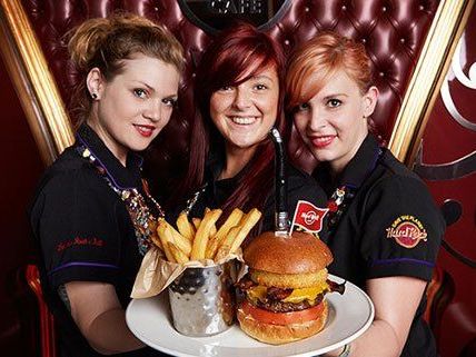 Das Hard Rock Cafe Wien hat bereits geöffnet. Das Hard Rock Cafe Wien hat bereits geöffnet.