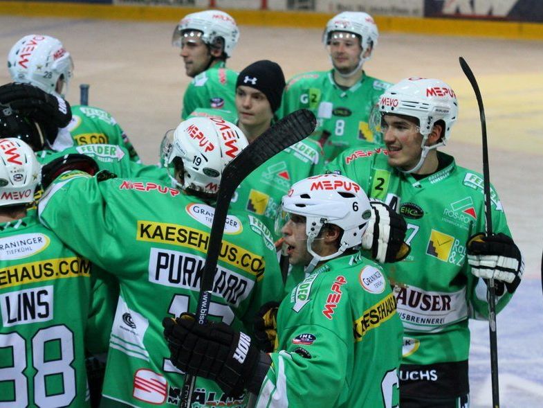 Drei Leistungsträger bleiben zwei Jahre beim EHC Bregenzerwald. Drei Leistungsträger bleiben zwei Jahre beim EHC Bregenzerwald.