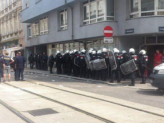 Beim Polizeieinsatz bei der Räumung der Pizzeria Anarchia
