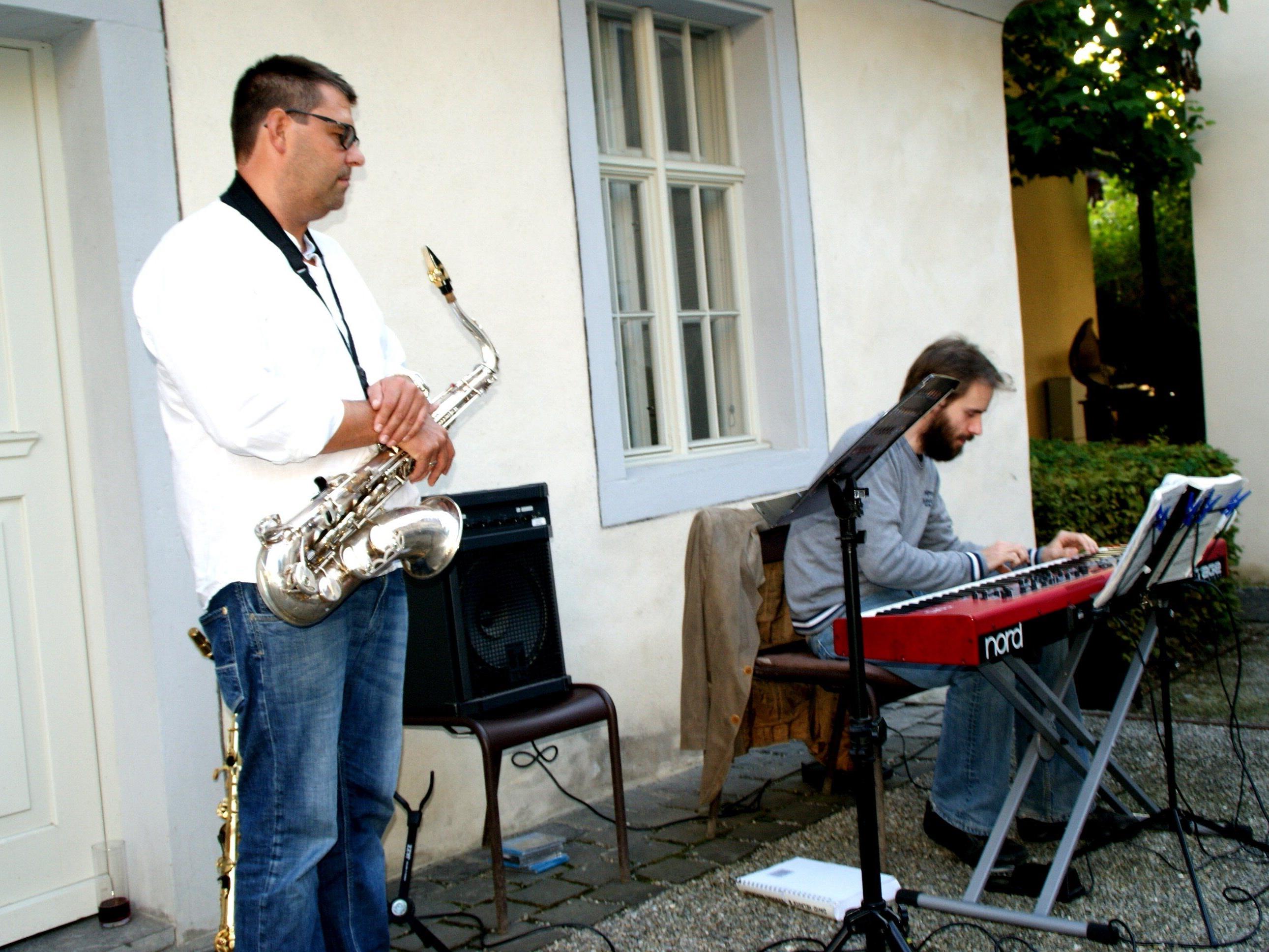 Klaus Peter am Saxophon, David Helbock am Piano