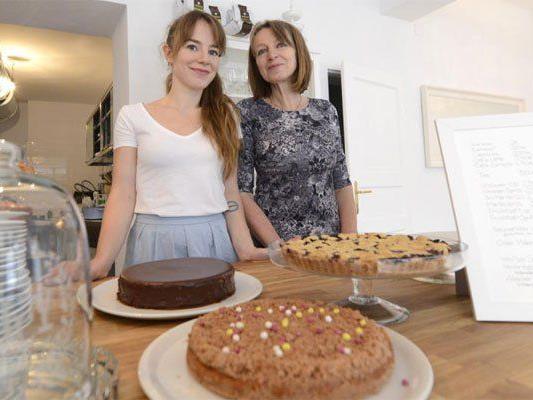 Tochter Franka Rothaug und Margret Rothaug führen das neue Café.