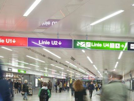 Für die Linie U5 muss noch eine Farbe ausgewählt werden. Für die Linie U5 muss noch eine Farbe ausgewählt werden.