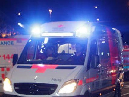 Eine 24-Jährige ist am Sonntag schwer verletzt worden. Eine 24-Jährige ist am Sonntag schwer verletzt worden.