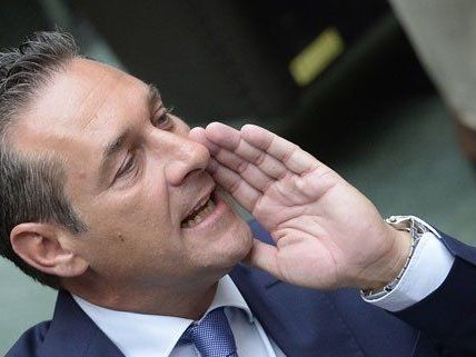 Strache will noch weitere zehn Jahre an der FPÖ-Spitze bleiben.