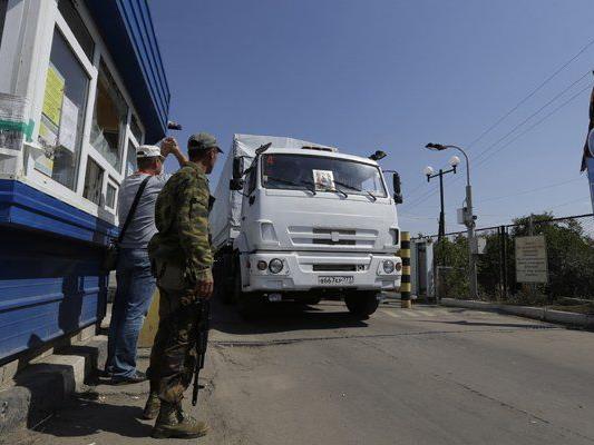 Die ersten LKWs in der Ukraine