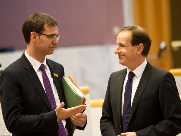 Auch eine Koalition mit der FPÖ ist nicht ausgeschlossen Auch eine Koalition mit der FPÖ ist nicht ausgeschlossen