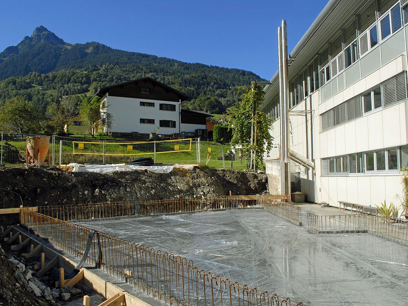 Die erste Bauetappe im Vorarlberger Schulsport-Zentrum Tschagguns dauert von September bis November 2014 Die erste Bauetappe im Vorarlberger Schulsport-Zentrum Tschagguns dauert von September bis November 2014