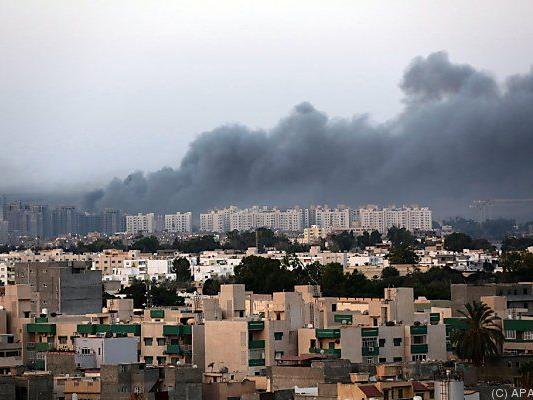 Wieder Zerstörungen in der Hauptstadt Tripolis
