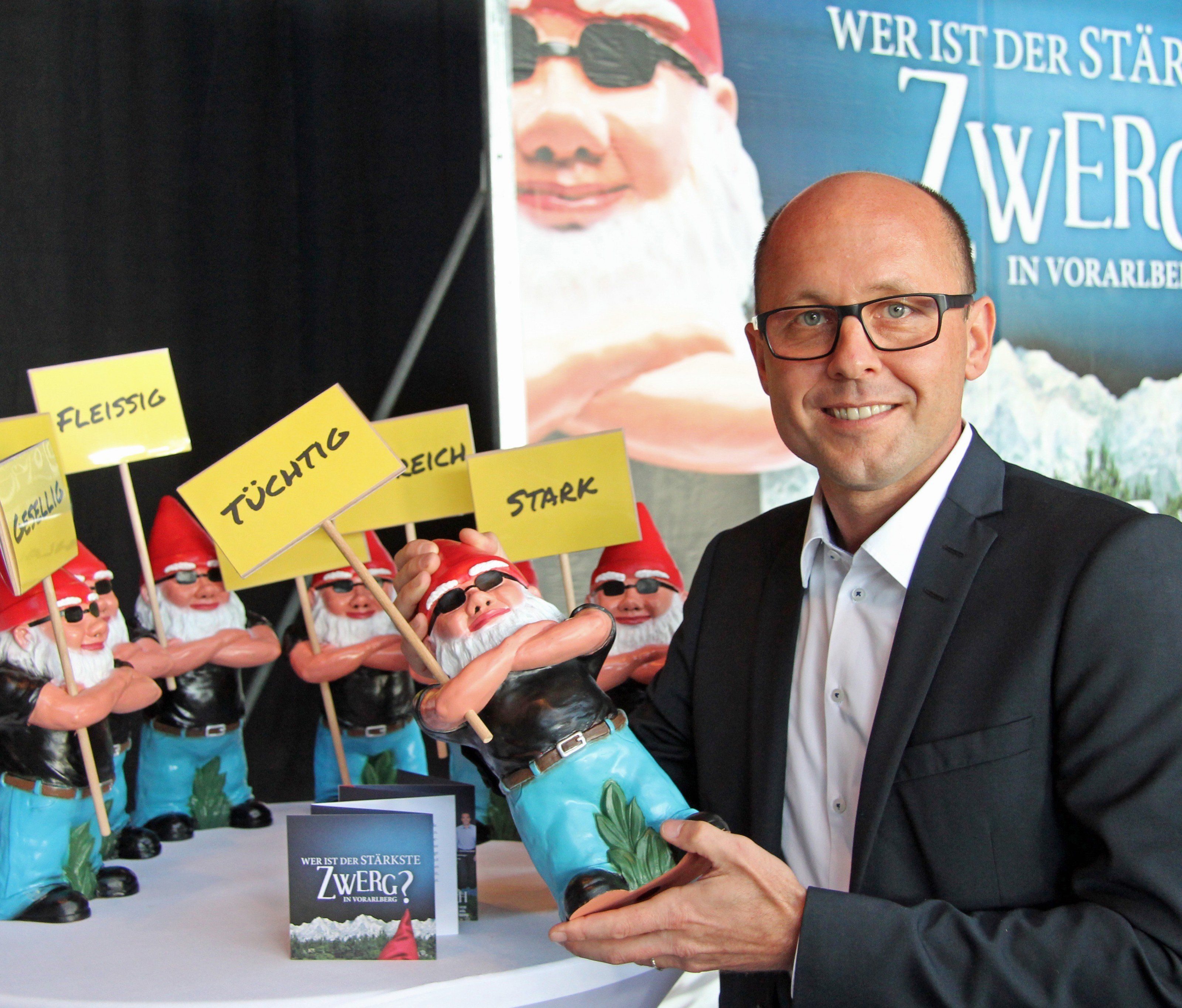 Ritsch: Zwerge werden bei Bestellung auch persönlich zugestellt. Ritsch: Zwerge werden bei Bestellung auch persönlich zugestellt.
